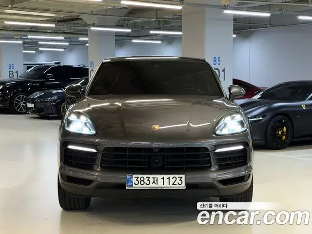 Porsche Cayenne 2020 — Фото 2/20