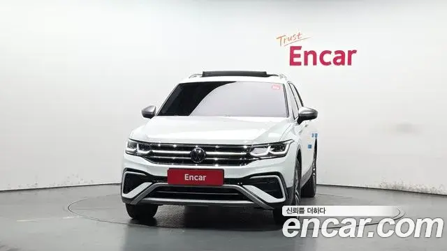 Volkswagen Tiguan Allspace 2022 — Photo 1/20