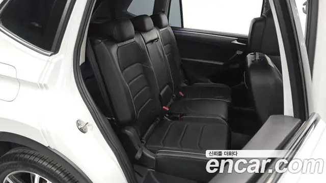 Volkswagen Tiguan Allspace 2022 — Photo 6/20