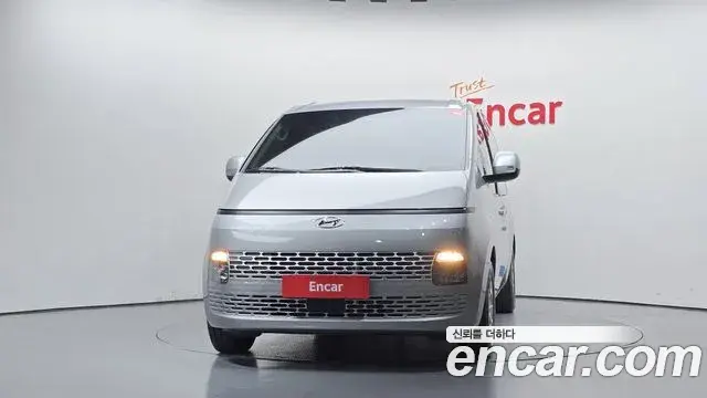 Hyundai Staria 2024 — Фото 2/20