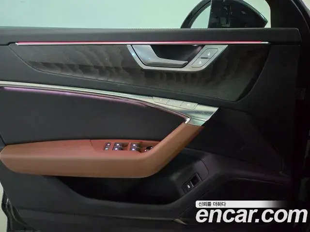 Audi A6 2023 — Фото 15/19