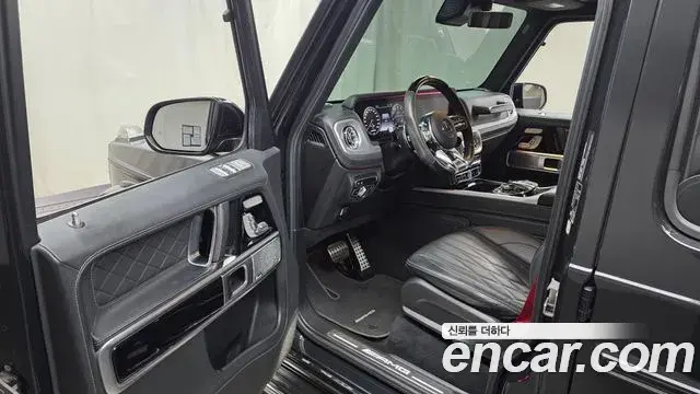 Mercedes-Benz G-Class 2022 — Фото 10/20