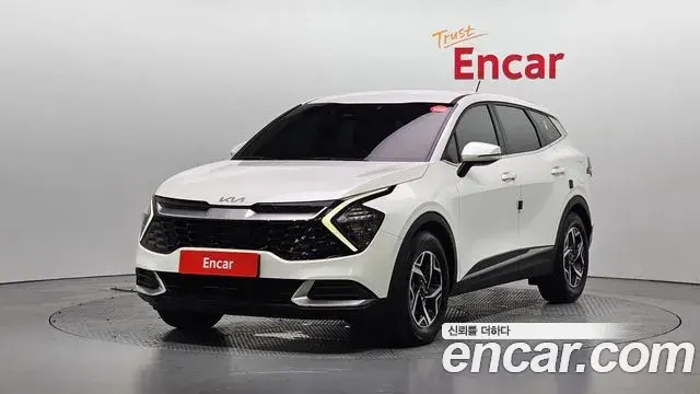 Kia Sportage 2022 — Фото 1/20
