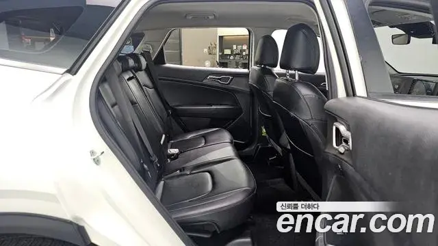 Kia Sportage 2022 — Фото 18/20