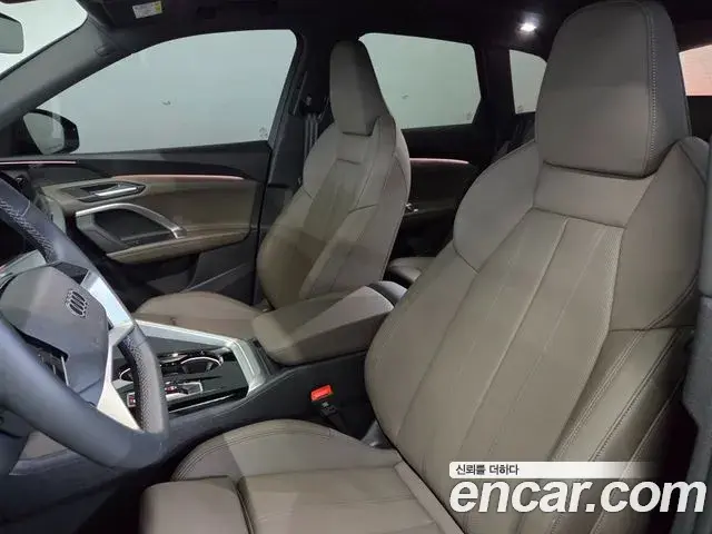 Audi Q5 2025 — Фото 10/18