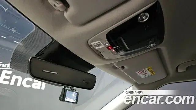 Kia Seltos 2022 — ფოტო 21/34