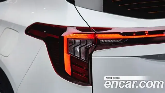 Kia Seltos 2022 — ფოტო 11/34