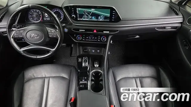 Hyundai Sonata 2021 — Фото 7/20