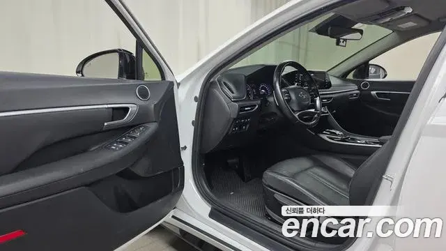 Hyundai Sonata 2021 — Фото 11/20
