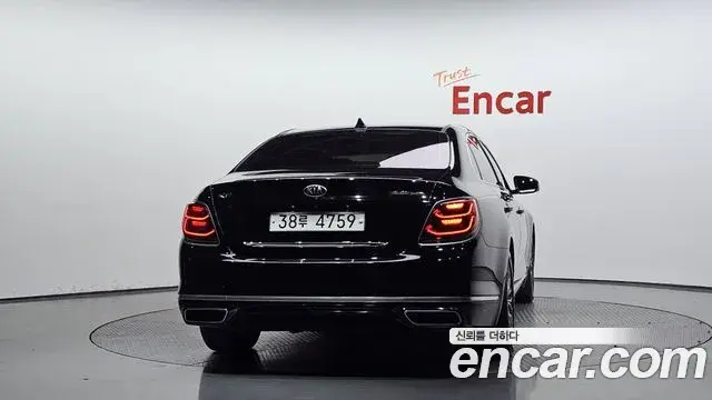 Kia The K9 2018 — Şəkil 25/30