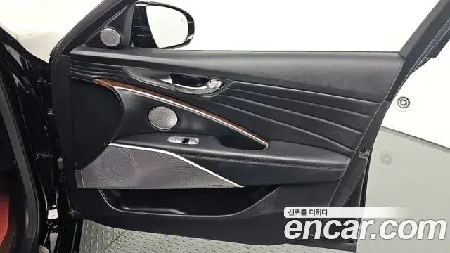 Kia The K9 2018 — Şəkil 13/30