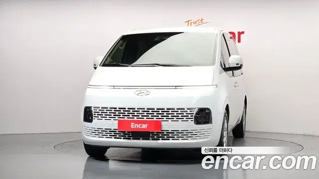 Hyundai Staria 2022 — Фото 2/20