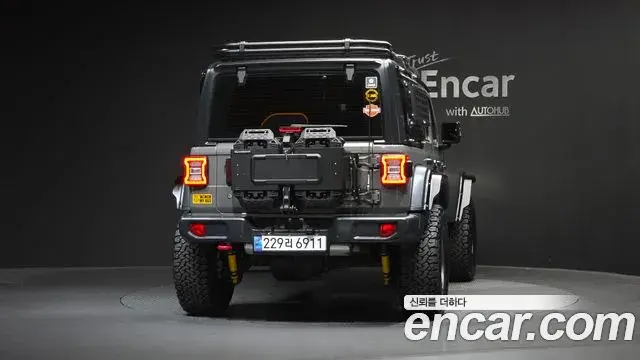 Jeep Wrangler 2019 — Фото 3/20