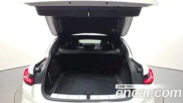 BMW X4 2021 — Фото 18/20