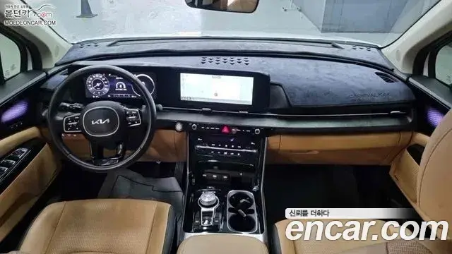 Kia Carnival 2023 — Фото 5/18