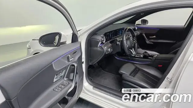 Mercedes-Benz A-Class 2021 — Фото 10/20