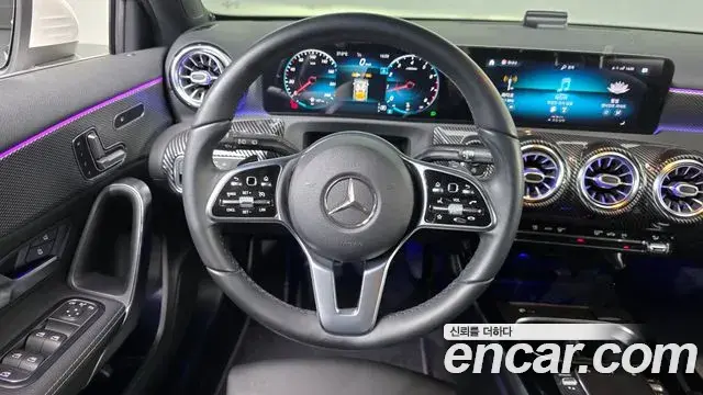 Mercedes-Benz A-Class 2021 — Фото 13/20