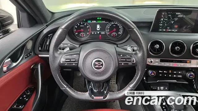 Kia Stinger 2020 — Фото 14/20