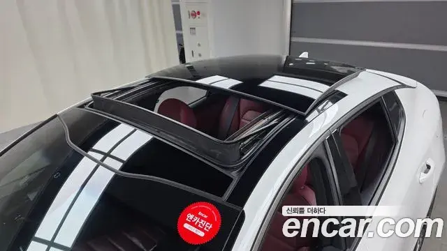 Kia Stinger 2020 — Фото 16/20