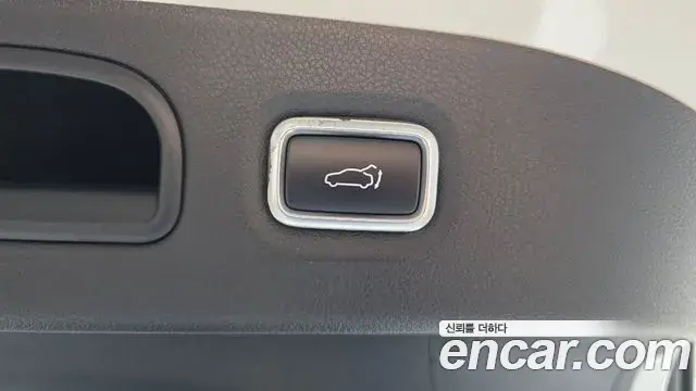 Kia Stinger 2020 — Фото 17/20