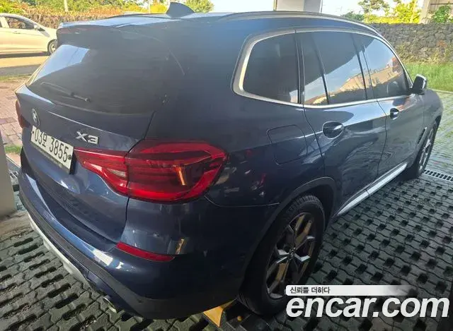 BMW X3 2018 — Фото 2/10