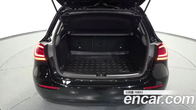 Mercedes-Benz A-Class 2020 — Фото 20/20