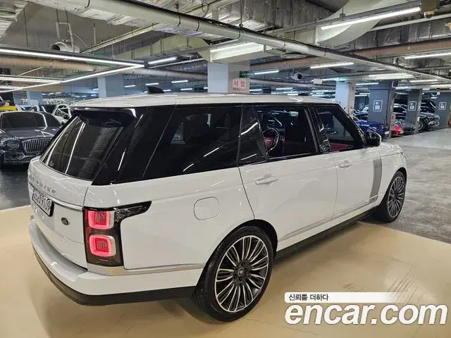 Land Rover Range Rover 2019 — Фото 3/20