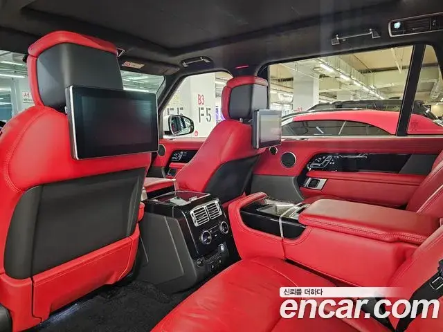 Land Rover Range Rover 2019 — Фото 11/20