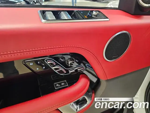 Land Rover Range Rover 2019 — Фото 13/20
