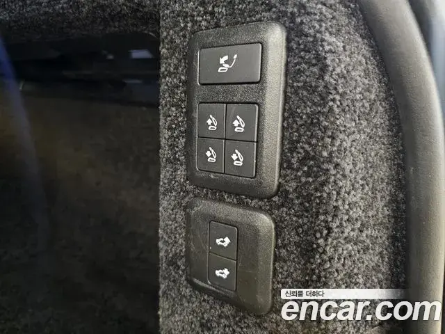 Land Rover Range Rover 2019 — Фото 16/20