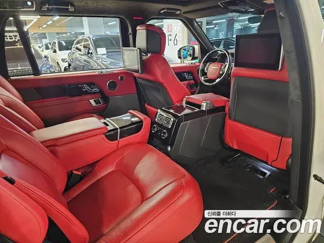 Land Rover Range Rover 2019 — Фото 17/20