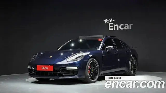 Porsche Panamera 2019 — Фото 1/20