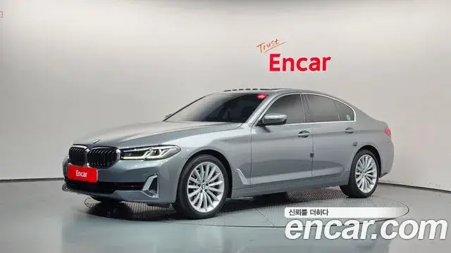 BMW 5 Series 2023 — Фото 1/20