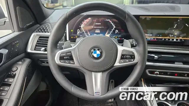 BMW X7 2025 — Фото 12/20