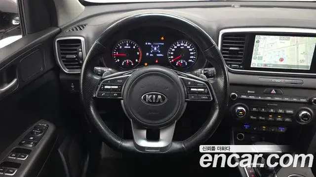 Kia Sportage The Bold 2020 — Фото 14/20