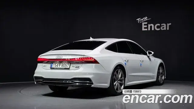 Audi A7 2020 — Фото 2/20