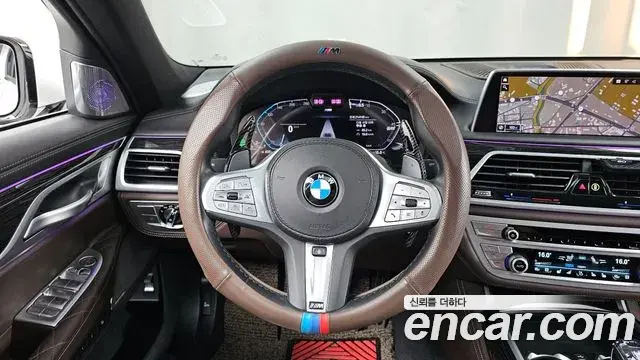 BMW 7 Series 2020 — Фото 13/20