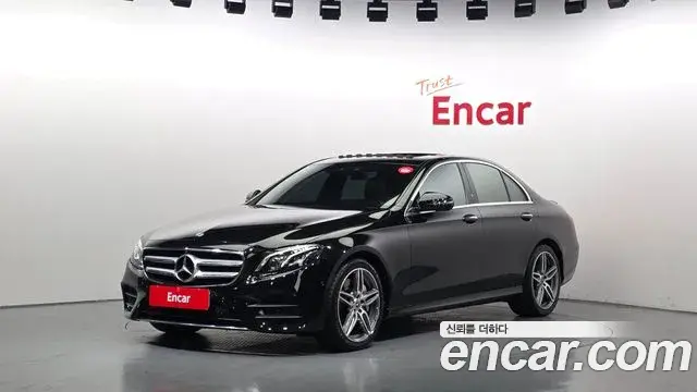 Mercedes-Benz E-Class 2019 — Фото 1/20