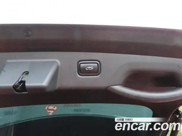 Kia Niro 2022 — Фото 16/20