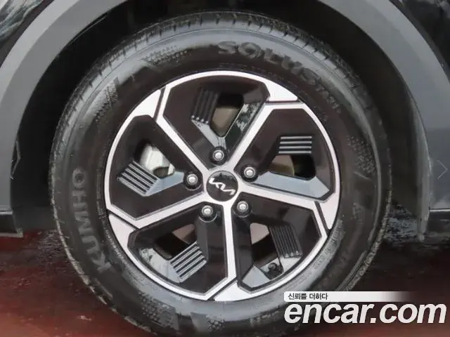 Kia Niro 2022 — Фото 19/20