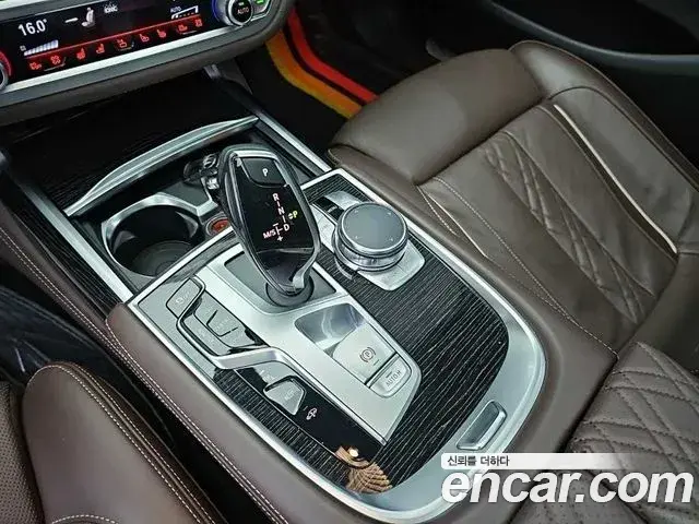 BMW 7 Series 2018 — Фото 20/20