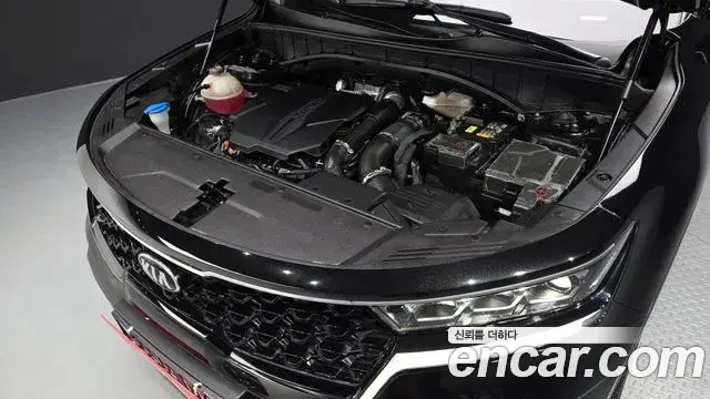 Kia Sorento 2021 — Фото 5/20