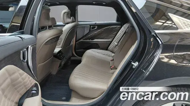 Kia K8 2022 — Şəkil 30/34