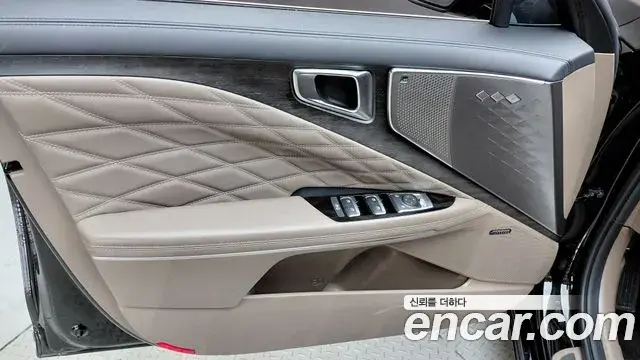 Kia K8 2022 — Şəkil 24/34