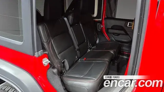 Jeep Wrangler 2023 — Фото 11/20