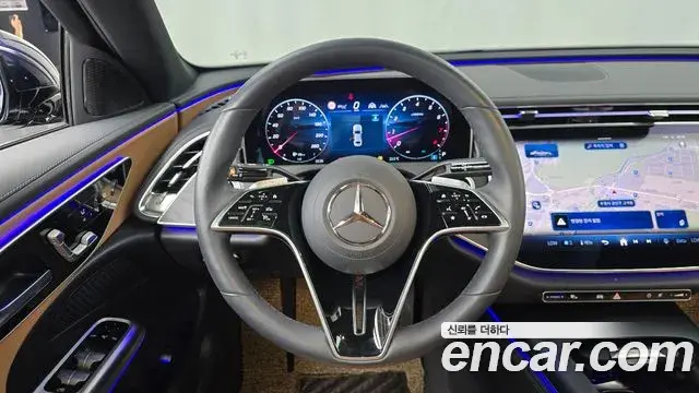 Mercedes-Benz E-Class 2024 — Фото 13/20