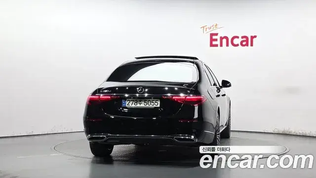 Mercedes-Benz S-Class 2021 — ფოტო 17/20