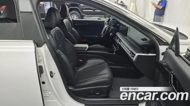 Hyundai Grandeur 2023 — Фото 10/18