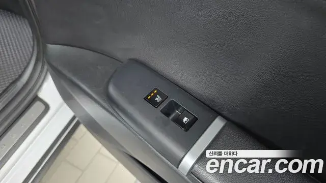 Hyundai Grandeur 2023 — Фото 17/18