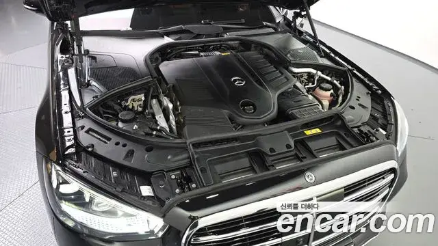 Mercedes-Benz S-Class 2023 — Фото 6/20